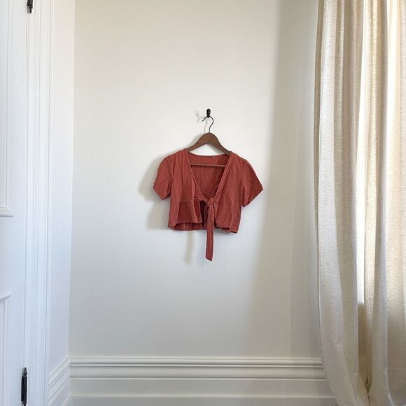 Cropped Tie Blouse Top - Picture 1 of 2